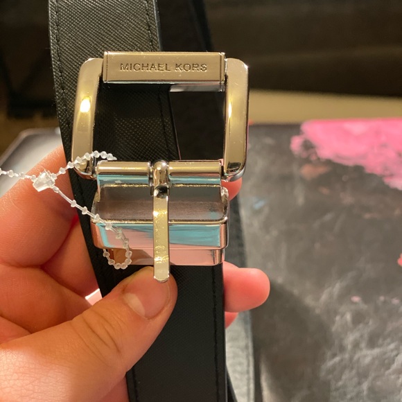 MICHAEL KORS belt in black with reversible buckle - Picture 5 of 7
